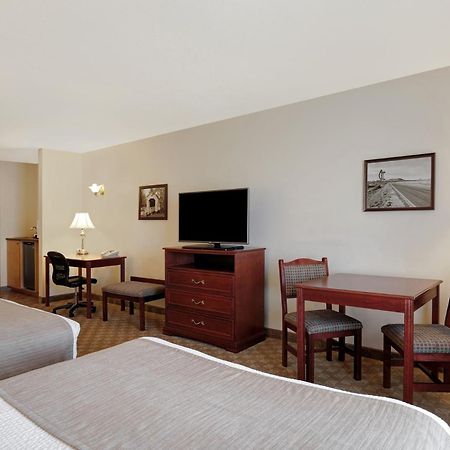 Days Inn By Wyndham Dawson Creek Eksteriør bilde