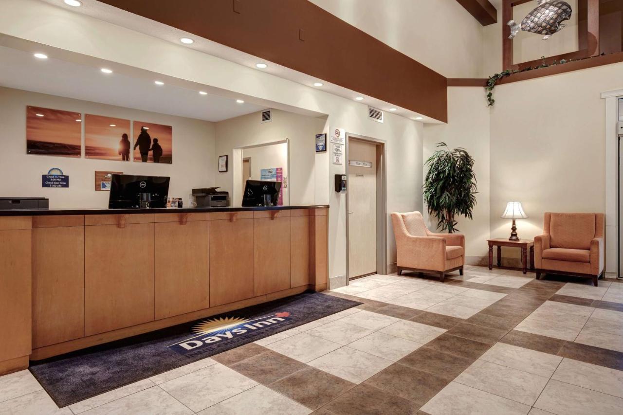 Days Inn By Wyndham Dawson Creek Eksteriør bilde