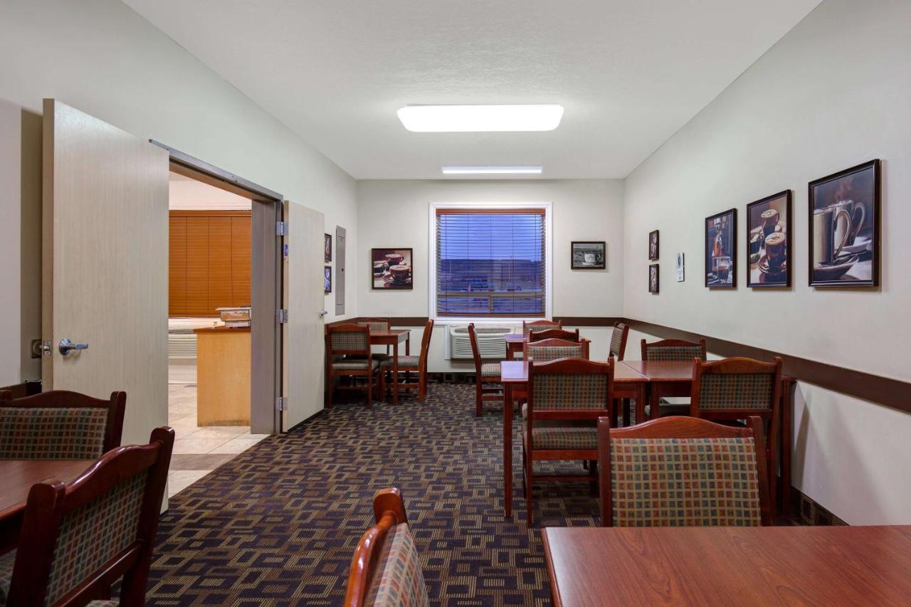 Days Inn By Wyndham Dawson Creek Eksteriør bilde
